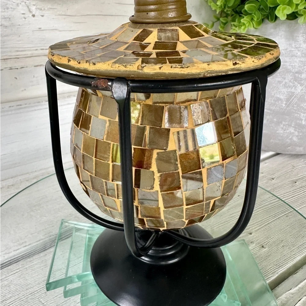GOLD MOSAIC LANTERN, NWOT, CRADLED IN A BLACK METAL BASE. SCREW-ON TOP.